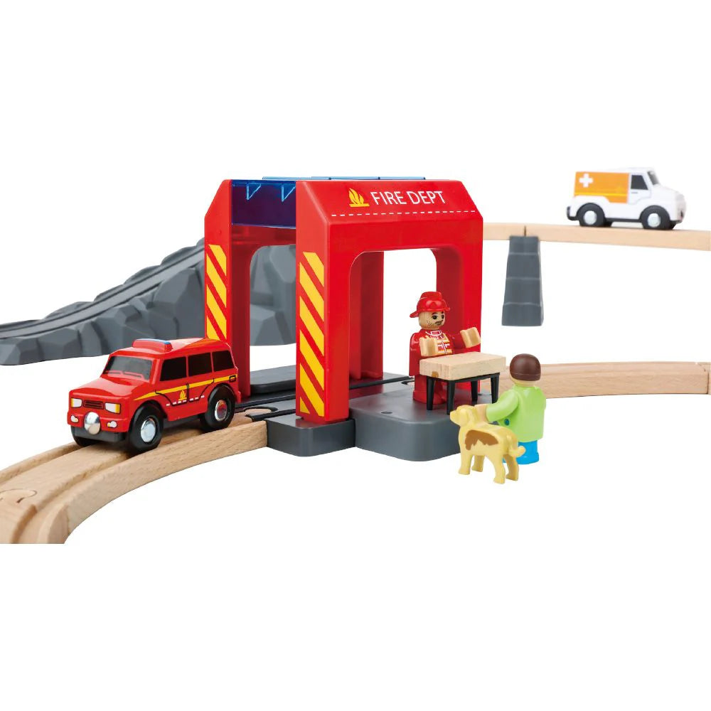 Tooky Toy - Wooden Fire Station Train Set