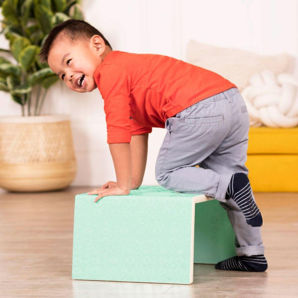 B. Toys Chair Stair Mint